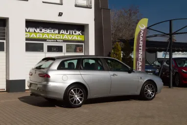ALFA ROMEO 156 SW 1.8 T. Spark Progression Eredeti Magyar Auto + Garantált Km. +Friss Műszaki +2X-s GARANCIA !!