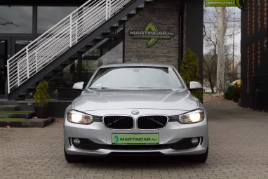 BMW 318d Touring SPORTLine Glacier Silver metalic + Gyönyörű állapot + 2X-s GARANCIA !!