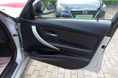BMW 318d Touring SPORTLine Glacier Silver metalic + Gyönyörű állapot + 2X-s GARANCIA !!