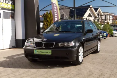 BMW 3-AS SOROZAT 320d Touring Cosmosschwarz Metallic +Sok műszaki +Igazlolt Km futás !!