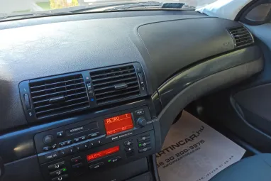 BMW 3-AS SOROZAT 320d Touring Cosmosschwarz Metallic +Sok műszaki +Igazlolt Km futás !!