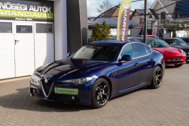 ALFA ROMEO GIULIA 2.2 D Super (Automata) Deep Blue Metallic +QV felnik +Eredeti Magyar Autó +Friss Műszaki +2X-s GARANCIA !!