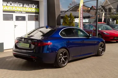 ALFA ROMEO GIULIA 2.2 D Super (Automata) Deep Blue Metallic +QV felnik +Eredeti Magyar Autó +Friss Műszaki +2X-s GARANCIA !!