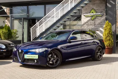 ALFA ROMEO GIULIA 2.2 D Super (Automata) Deep Blue Metallic +QV felnik +Eredeti Magyar Autó +Friss Műszaki +2X-s GARANCIA !!