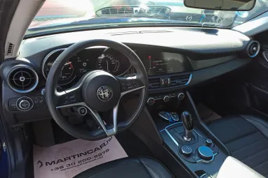 ALFA ROMEO GIULIA 2.2 D Super (Automata) Deep Blue Metallic +QV felnik +Eredeti Magyar Autó +Friss Műszaki +2X-s GARANCIA !!
