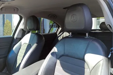 ALFA ROMEO GIULIA 2.2 D Super (Automata) Deep Blue Metallic +QV felnik +Eredeti Magyar Autó +Friss Műszaki +2X-s GARANCIA !!