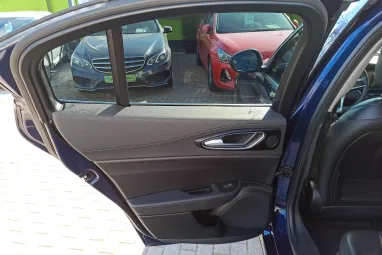 ALFA ROMEO GIULIA 2.2 D Super (Automata) Deep Blue Metallic +QV felnik +Eredeti Magyar Autó +Friss Műszaki +2X-s GARANCIA !!