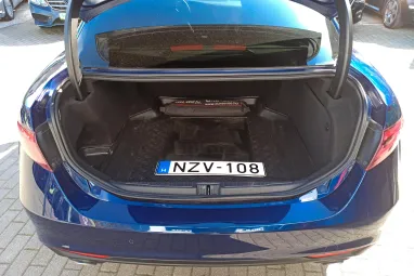 ALFA ROMEO GIULIA 2.2 D Super (Automata) Deep Blue Metallic +QV felnik +Eredeti Magyar Autó +Friss Műszaki +2X-s GARANCIA !!