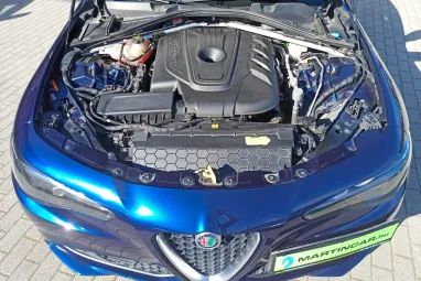 ALFA ROMEO GIULIA 2.2 D Super (Automata) Deep Blue Metallic +QV felnik +Eredeti Magyar Autó +Friss Műszaki +2X-s GARANCIA !!