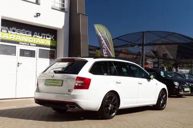 SKODA OCTAVIA Combi 2.0 CR TDI RS Euro 6 Panoráma +Maximális felszereltség +FULL Vezetett szervízkönyv +2X-s GARANCIA !!