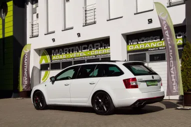 SKODA OCTAVIA Combi 2.0 CR TDI RS Euro 6 Panoráma +Maximális felszereltség +FULL Vezetett szervízkönyv +2X-s GARANCIA !!