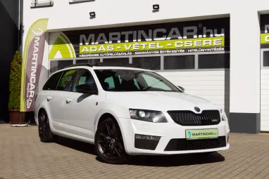 SKODA OCTAVIA Combi 2.0 CR TDI RS Euro 6 Panoráma +Maximális felszereltség +FULL Vezetett szervízkönyv +2X-s GARANCIA !!