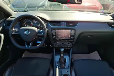 SKODA OCTAVIA Combi 2.0 CR TDI RS Euro 6 Panoráma +Maximális felszereltség +FULL Vezetett szervízkönyv +2X-s GARANCIA !!