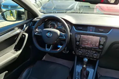SKODA OCTAVIA Combi 2.0 CR TDI RS Euro 6 Panoráma +Maximális felszereltség +FULL Vezetett szervízkönyv +2X-s GARANCIA !!