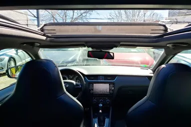 SKODA OCTAVIA Combi 2.0 CR TDI RS Euro 6 Panoráma +Maximális felszereltség +FULL Vezetett szervízkönyv +2X-s GARANCIA !!