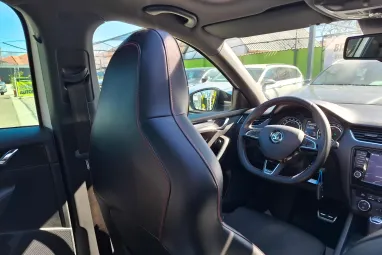 SKODA OCTAVIA Combi 2.0 CR TDI RS Euro 6 Panoráma +Maximális felszereltség +FULL Vezetett szervízkönyv +2X-s GARANCIA !!