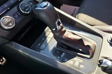 SKODA OCTAVIA Combi 2.0 CR TDI RS Euro 6 Panoráma +Maximális felszereltség +FULL Vezetett szervízkönyv +2X-s GARANCIA !!