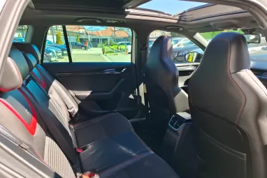 SKODA OCTAVIA Combi 2.0 CR TDI RS Euro 6 Panoráma +Maximális felszereltség +FULL Vezetett szervízkönyv +2X-s GARANCIA !!