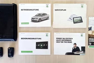 SKODA OCTAVIA Combi 2.0 CR TDI RS Euro 6 Panoráma +Maximális felszereltség +FULL Vezetett szervízkönyv +2X-s GARANCIA !!