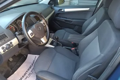 OPEL ASTRA H Caravan 1.6 Essentia Különleges Peacock metalic +Igényesen szervizelt +Felszerelt +2X-s GARANCIA !!