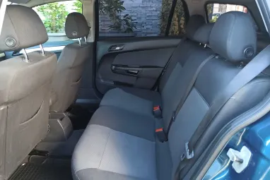 OPEL ASTRA H Caravan 1.6 Essentia Különleges Peacock metalic +Igényesen szervizelt +Felszerelt +2X-s GARANCIA !!