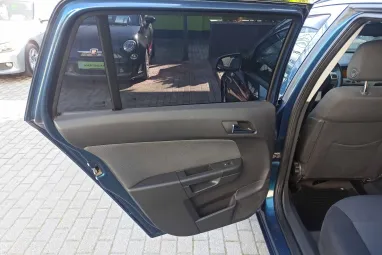 OPEL ASTRA H Caravan 1.6 Essentia Különleges Peacock metalic +Igényesen szervizelt +Felszerelt +2X-s GARANCIA !!