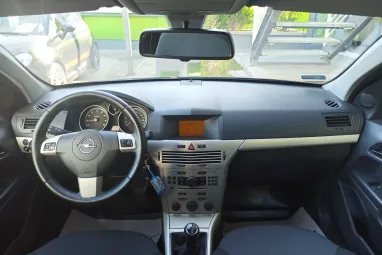OPEL ASTRA H Caravan 1.6 Essentia Különleges Peacock metalic +Igényesen szervizelt +Felszerelt +2X-s GARANCIA !!