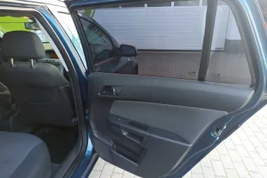 OPEL ASTRA H Caravan 1.6 Essentia Különleges Peacock metalic +Igényesen szervizelt +Felszerelt +2X-s GARANCIA !!