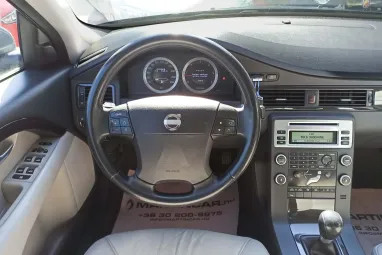 VOLVO S80 2.4 D [D5] R-Design Black Stone +White Leather +Igényes állapot +Első tulajdonos +2X-s GARANCIA !!
