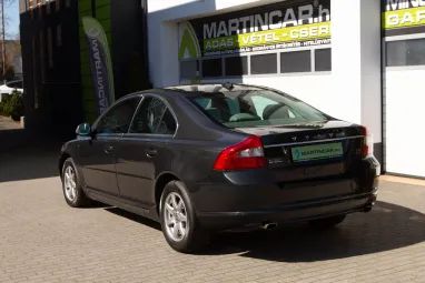VOLVO S80 2.4 D [D5] R-Design Black Stone +White Leather +Igényes állapot +Első tulajdonos +2X-s GARANCIA !!