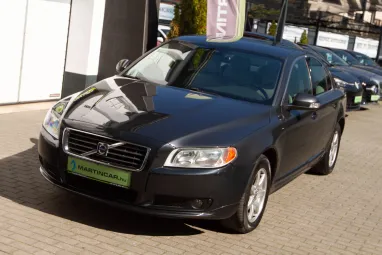 VOLVO S80 2.4 D [D5] R-Design Black Stone +White Leather +Igényes állapot +Első tulajdonos +2X-s GARANCIA !!