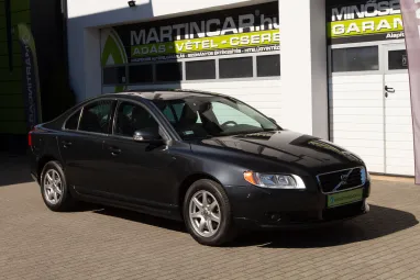 VOLVO S80 2.4 D [D5] R-Design Black Stone +White Leather +Igényes állapot +Első tulajdonos +2X-s GARANCIA !!