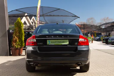 VOLVO S80 2.4 D [D5] R-Design Black Stone +White Leather +Igényes állapot +Első tulajdonos +2X-s GARANCIA !!