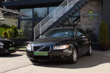 VOLVO S80 2.4 D [D5] R-Design Black Stone +White Leather +Igényes állapot +Első tulajdonos +2X-s GARANCIA !!