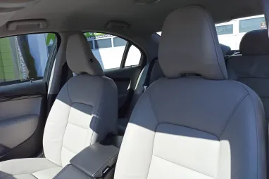 VOLVO S80 2.4 D [D5] R-Design Black Stone +White Leather +Igényes állapot +Első tulajdonos +2X-s GARANCIA !!