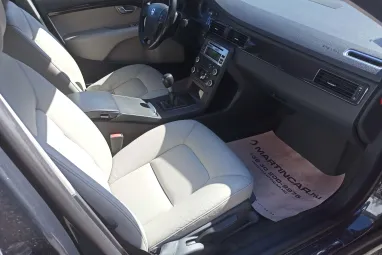 VOLVO S80 2.4 D [D5] R-Design Black Stone +White Leather +Igényes állapot +Első tulajdonos +2X-s GARANCIA !!