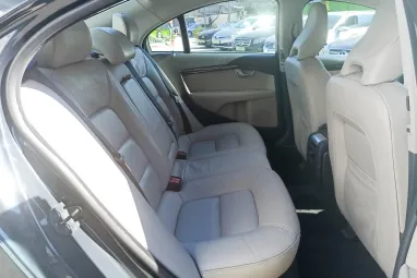 VOLVO S80 2.4 D [D5] R-Design Black Stone +White Leather +Igényes állapot +Első tulajdonos +2X-s GARANCIA !!