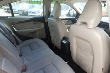 VOLVO S80 2.4 D [D5] R-Design Black Stone +White Leather +Igényes állapot +Első tulajdonos +2X-s GARANCIA !!