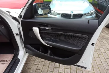 BMW 116i Alpinweiss +Első Tulajdonostól +120E.Km !! +Igényes állapot +2X-s GARANCIA !!