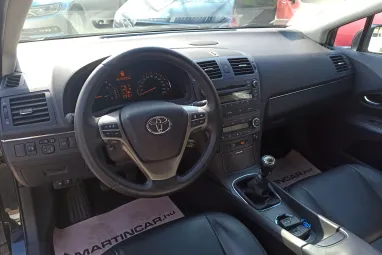 TOYOTA AVENSIS 1.8 Executive Night Time Black +1.Tulajdonostól +Vezérlés csere +Friss Műszaki +2X-s GARANCIA !!
