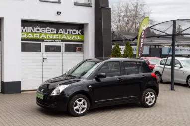SUZUKI SWIFT 1.3 GLX 5DR 4WD Special Bluish Black Pearl +1.Tulajdonos +Keveset futott +2X-s GARANCIA !!