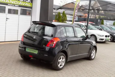 SUZUKI SWIFT 1.3 GLX 5DR 4WD Special Bluish Black Pearl +1.Tulajdonos +Keveset futott +2X-s GARANCIA !!