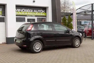 FIAT PUNTO 1.2 Easy Black Metallic +Friss Műszaki +Első Tulajdonostól +Stabil műszaki állapot !!
