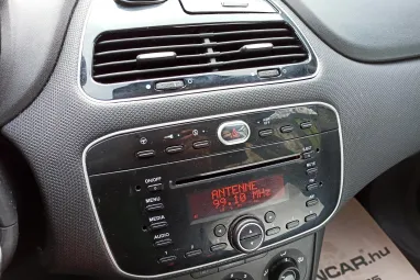 FIAT PUNTO 1.2 Easy Black Metallic +Friss Műszaki +Első Tulajdonostól +Stabil műszaki állapot !!