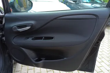 FIAT PUNTO 1.2 Easy Black Metallic +Friss Műszaki +Első Tulajdonostól +Stabil műszaki állapot !!