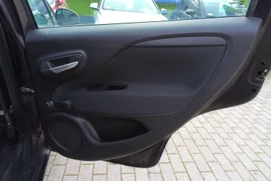 FIAT PUNTO 1.2 Easy Black Metallic +Friss Műszaki +Első Tulajdonostól +Stabil műszaki állapot !!
