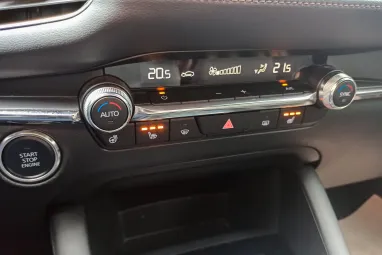 MAZDA 3 Hatchback 2.0 e-Skyactiv Plus (Automata) Limited MACHINE Gray +Magasan felszerelt +Magántulajdonból !!