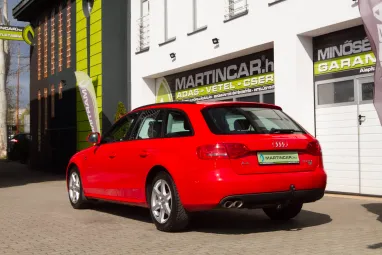 AUDI A4 Avant 2.0 PD TDI Reflexív MISANO RED Edition +Igényesen szervizelt +2X-s GARANCIA !!