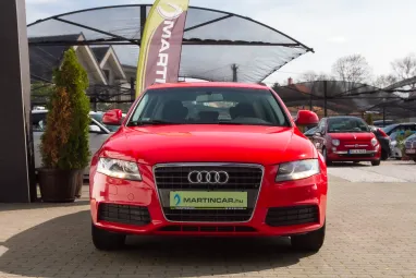 AUDI A4 Avant 2.0 PD TDI Reflexív MISANO RED Edition +Igényesen szervizelt +2X-s GARANCIA !!