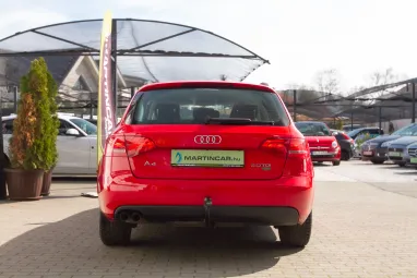 AUDI A4 Avant 2.0 PD TDI Reflexív MISANO RED Edition +Igényesen szervizelt +2X-s GARANCIA !!